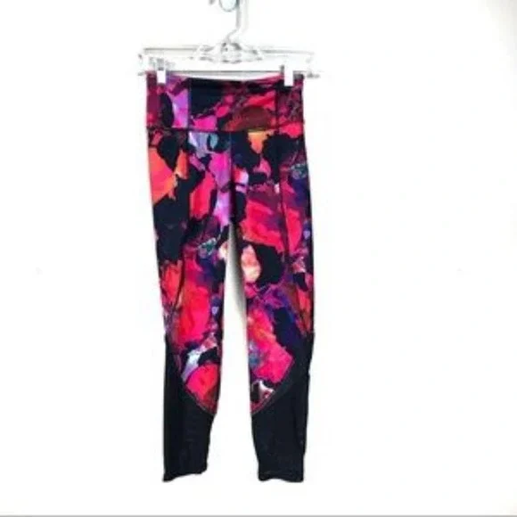Athleta Chaturanga Capri Leggings Multi-Color Floral Size Small - Picture 2 of 5